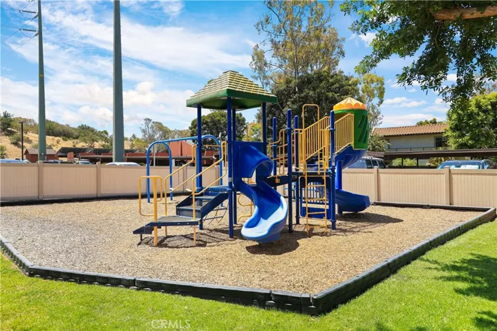 9949 Azuaga G103, San Diego, California 92129