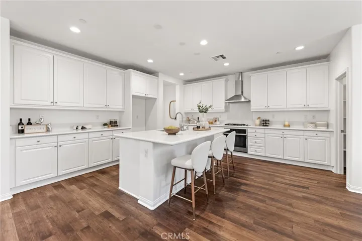 8757 Bay Laurel, Chino, California 91708