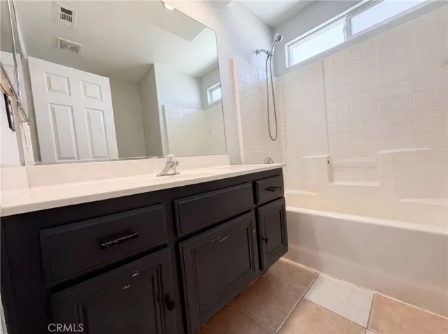 13185 Great Falls, Victorville, California 92395