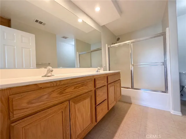13185 Great Falls, Victorville, California 92395