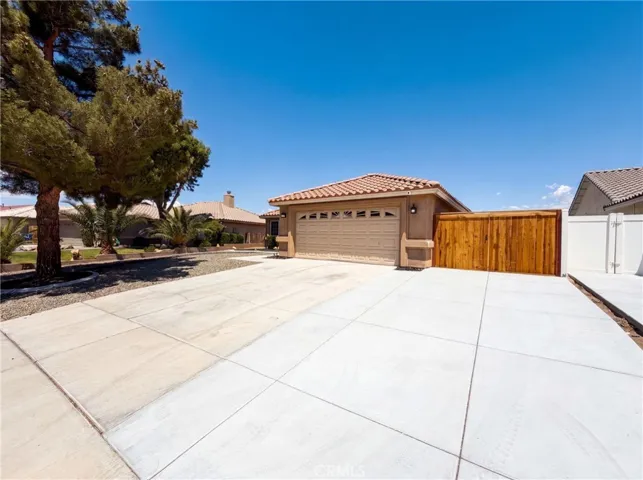 13185 Great Falls, Victorville, California 92395