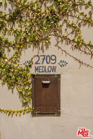 2709 Medlow Avenue, Los Angeles, California 90065