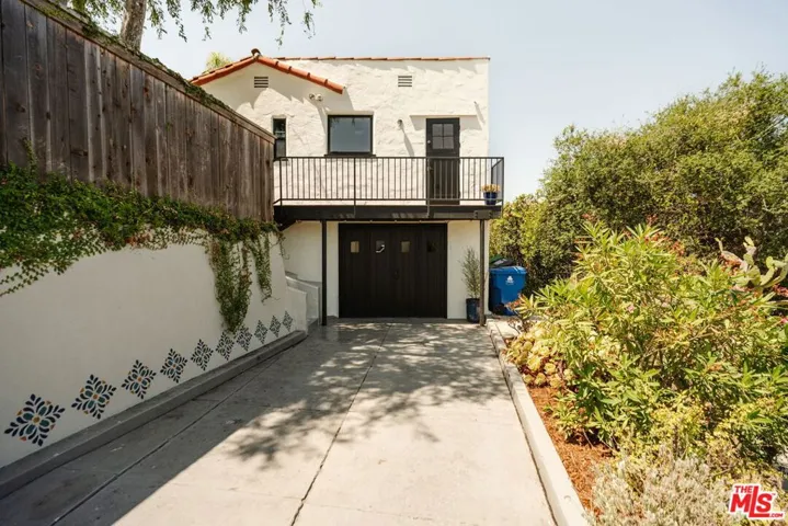 2709 Medlow Avenue, Los Angeles, California 90065