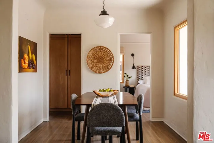 2709 Medlow Avenue, Los Angeles, California 90065