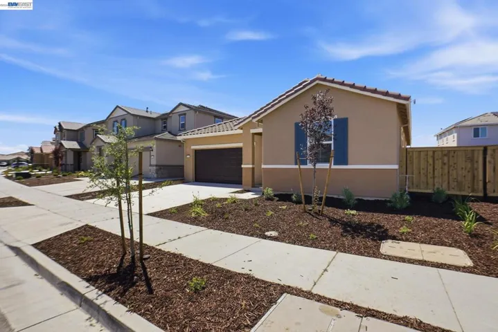 16047 Pirates Cove Ln, Lathrop, California 95330