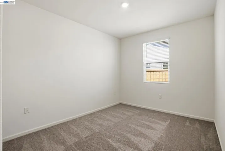 16047 Pirates Cove Ln, Lathrop, California 95330