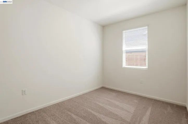 16047 Pirates Cove Ln, Lathrop, California 95330