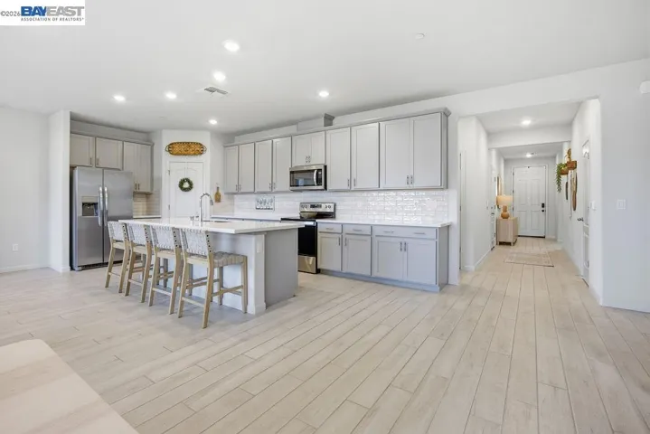 1012 Ramos Drive, Winters, California 95694