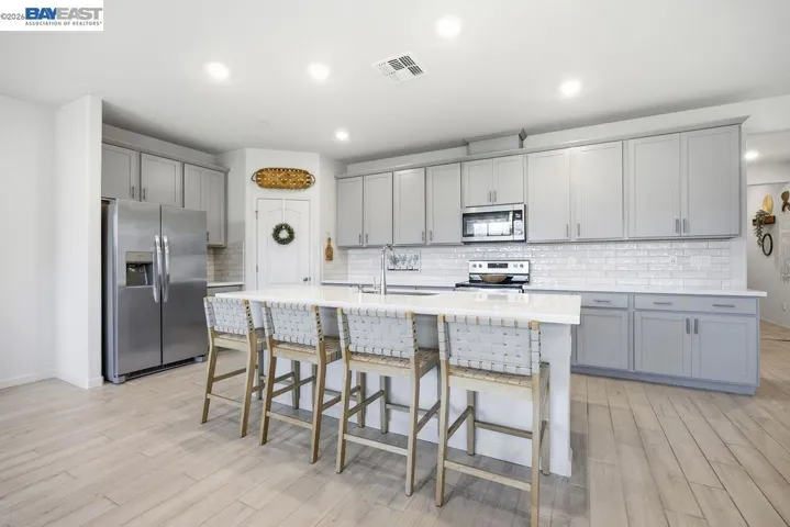 1012 Ramos Drive, Winters, California 95694