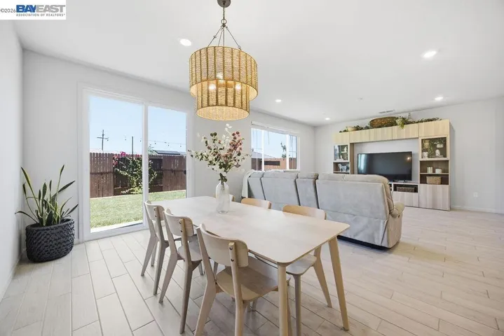 1012 Ramos Drive, Winters, California 95694