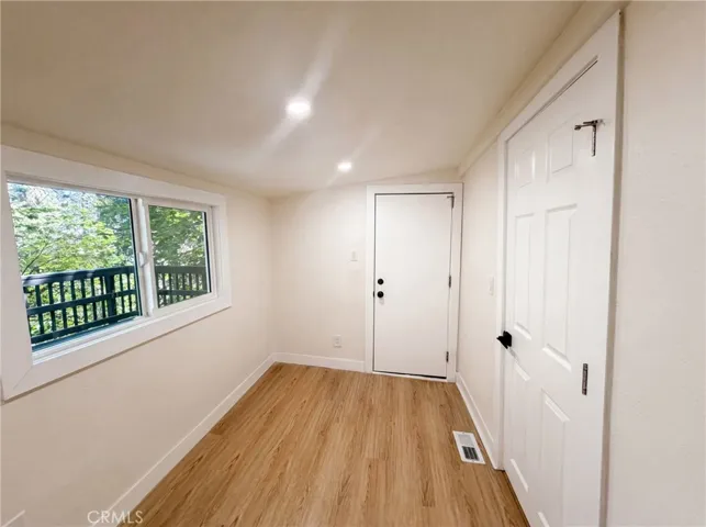 982 Oak, Crestline, California 92325