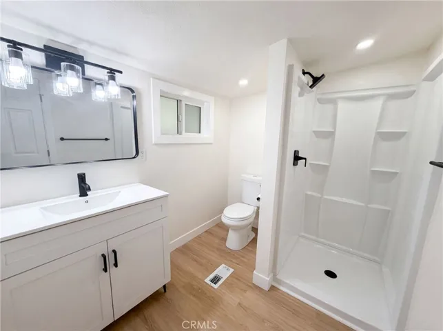 982 Oak, Crestline, California 92325