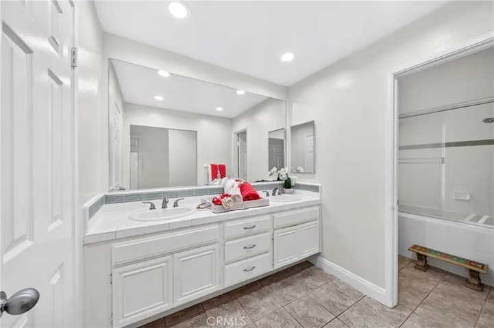 404 Continental Ct, Thousand Oaks, California 91320