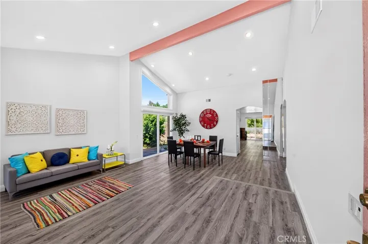 404 Continental Ct, Thousand Oaks, California 91320