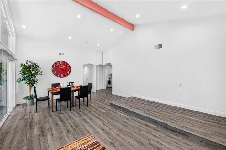 404 Continental Ct, Thousand Oaks, California 91320