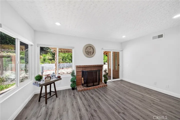 404 Continental Ct, Thousand Oaks, California 91320