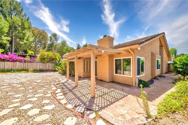 404 Continental Ct, Thousand Oaks, California 91320