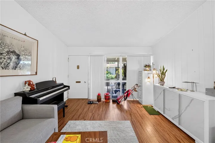 13730 Annandale Drive 32-i, Seal Beach, California 90740