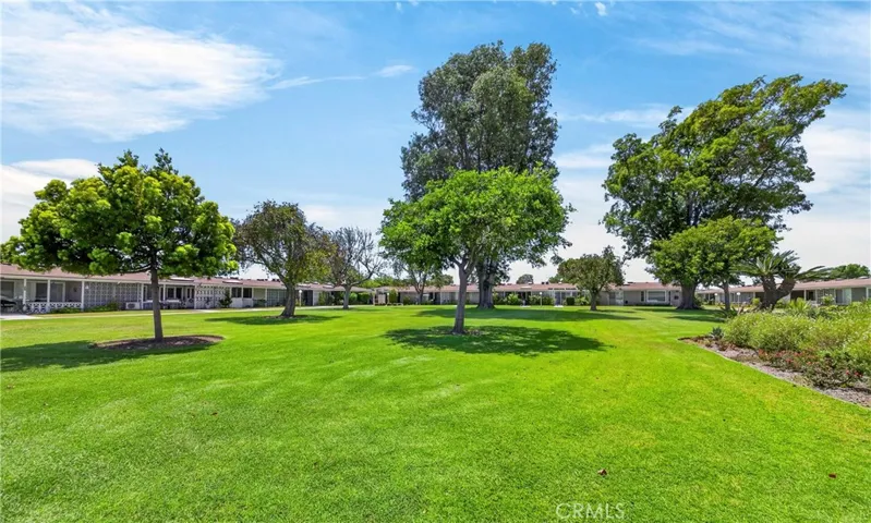 13730 Annandale Drive 32-i, Seal Beach, California 90740