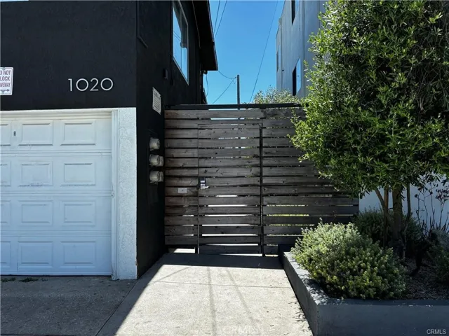 1020 E Broadway, Long Beach, California 90802