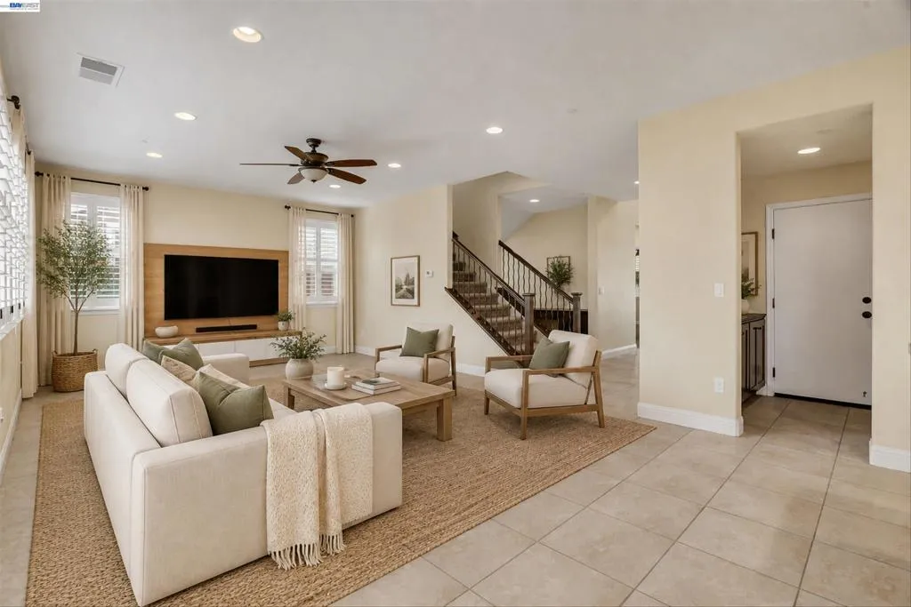 Virtual Staging Living Room