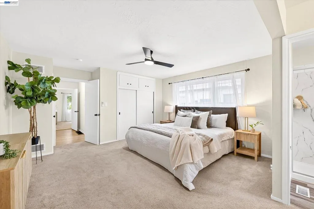 EXPANSIVE PRIMARY SUITE