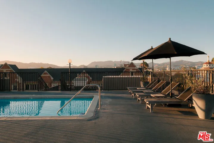 585 N Rossmore Avenue 508, Los Angeles, California 90004
