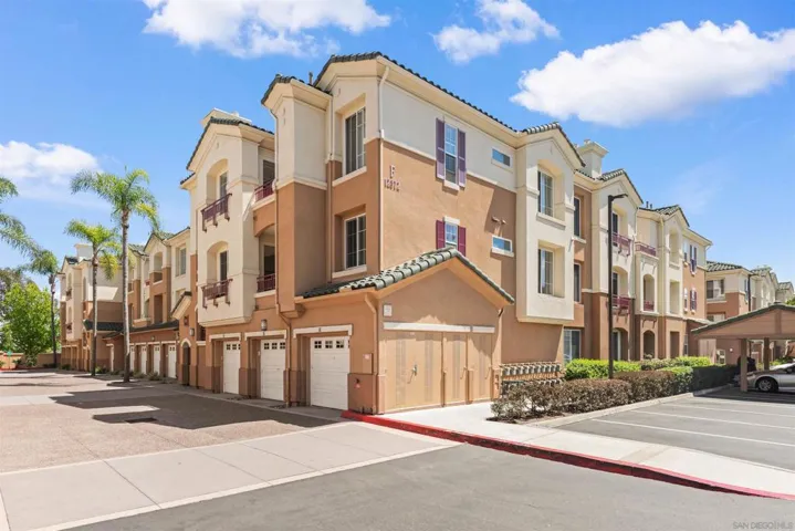 12372 Carmel Country 206, San Diego, California 92130