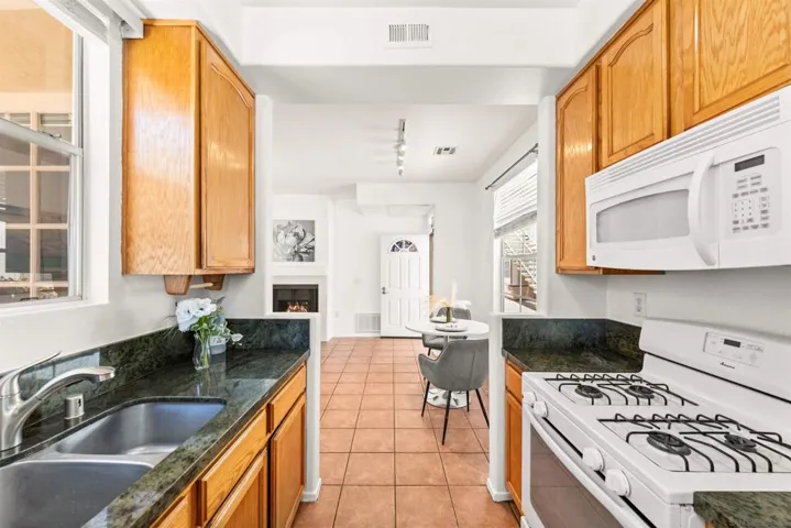 8654 New Salem 41, San Diego, California 92126