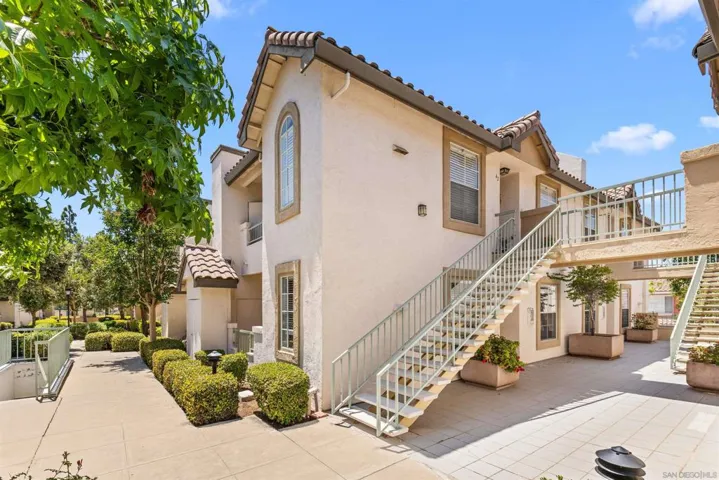 8654 New Salem 41, San Diego, California 92126