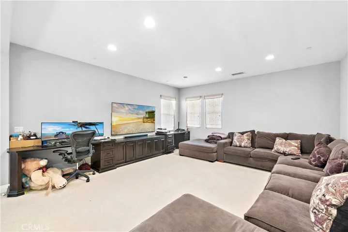 108 Fairgrove, Irvine, California 92618