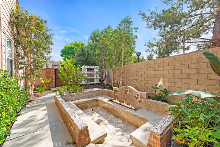 108 Fairgrove, Irvine, California 92618