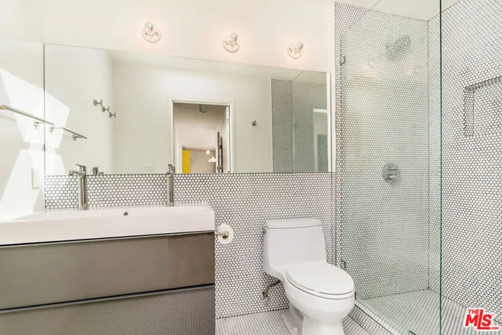 40 18th Avenue, Venice, California 90291