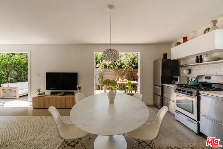 40 18th Avenue, Venice, California 90291
