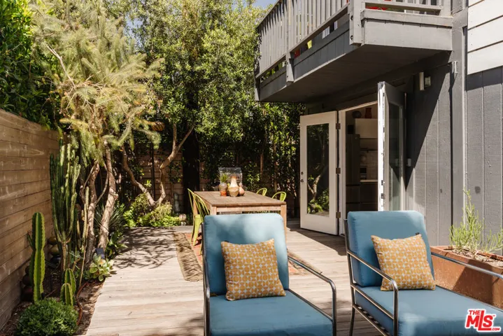 40 18th Avenue, Venice, California 90291