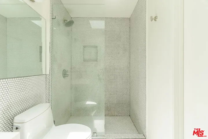 40 18th Avenue, Venice, California 90291