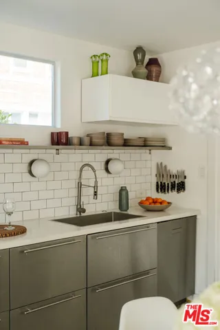 40 18th Avenue, Venice, California 90291