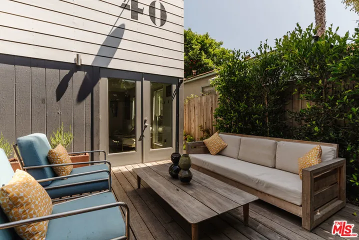 40 18th Avenue, Venice, California 90291