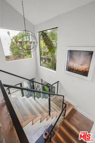 924 Vernon Avenue, Venice, California 90291