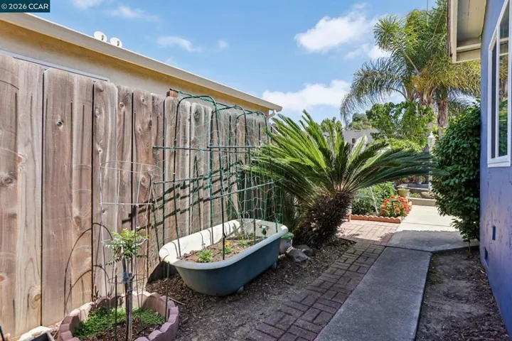 36436 Reina Pl, Newark, California 94560