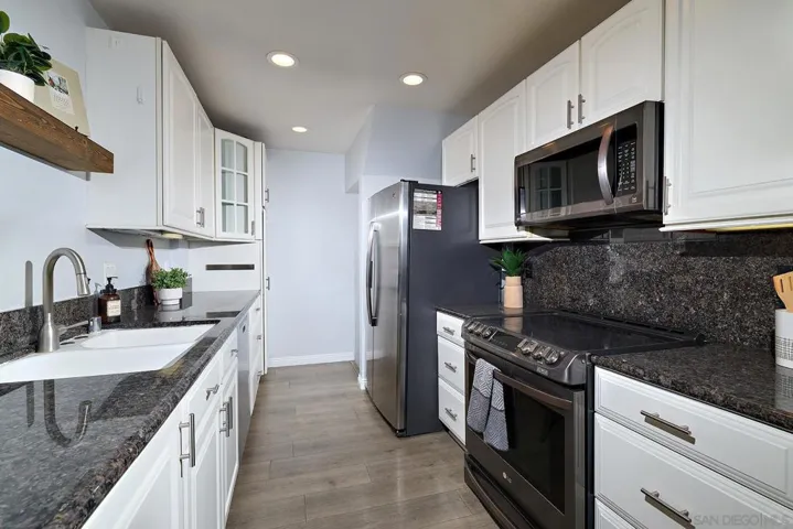 2282 Caminito Pescado 45, San Diego, California 92107