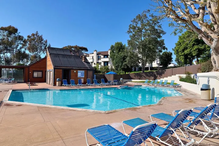 2282 Caminito Pescado 45, San Diego, California 92107