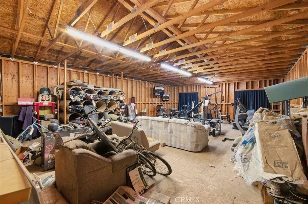 Upstairs Room of Shop Approx. 1,000 sq ft