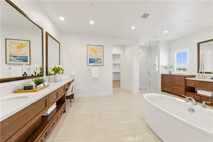 84 Eider Run, Irvine, California 92618