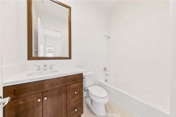 84 Eider Run, Irvine, California 92618