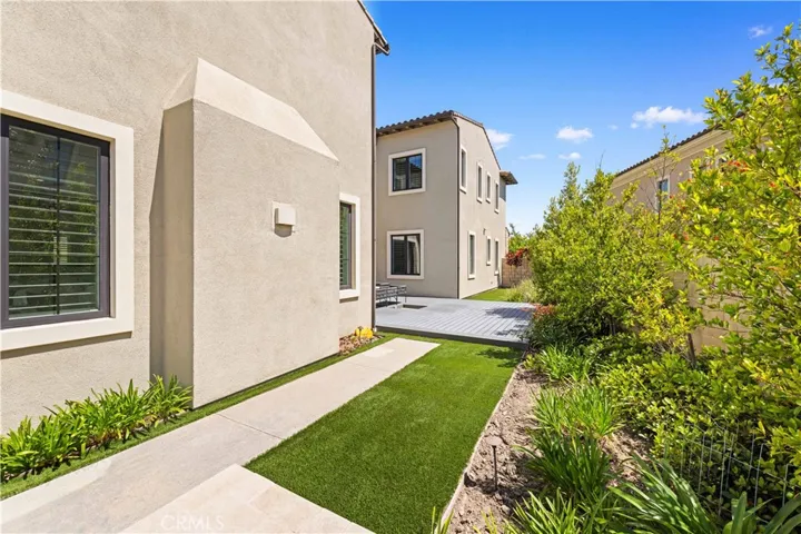 84 Eider Run, Irvine, California 92618