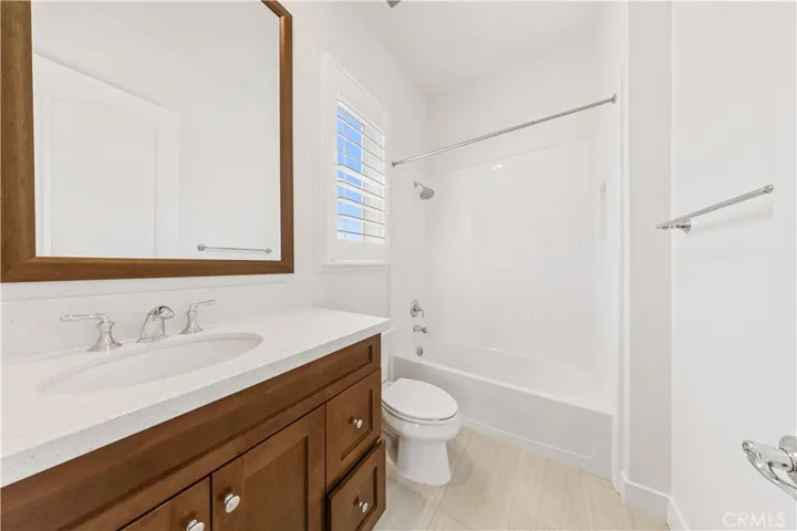 84 Eider Run, Irvine, California 92618