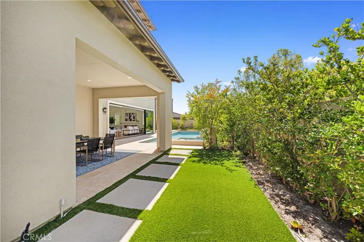 84 Eider Run, Irvine, California 92618