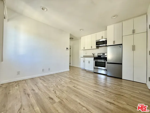 402 Pacific Street #6, Santa Monica, California 90405