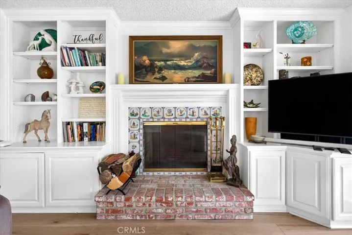 859 Ronda Mendoza N, Laguna Woods, California 92637